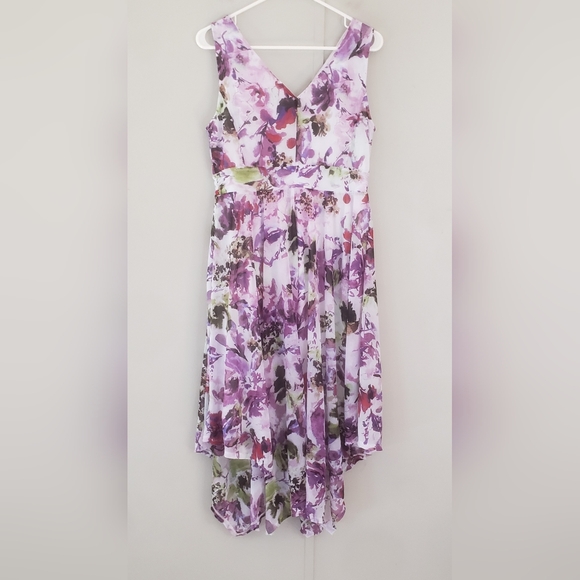 Simply Vera Vera Wang Floral Pleated Sleeveless A-Line Dress - Picture 11 of 13